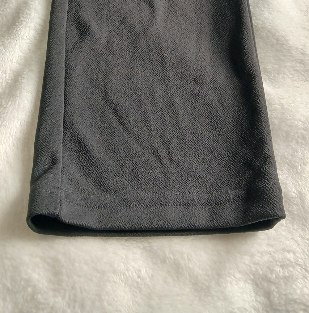 Elegant Black Women's Jumpsuit - Picture 6 of 8